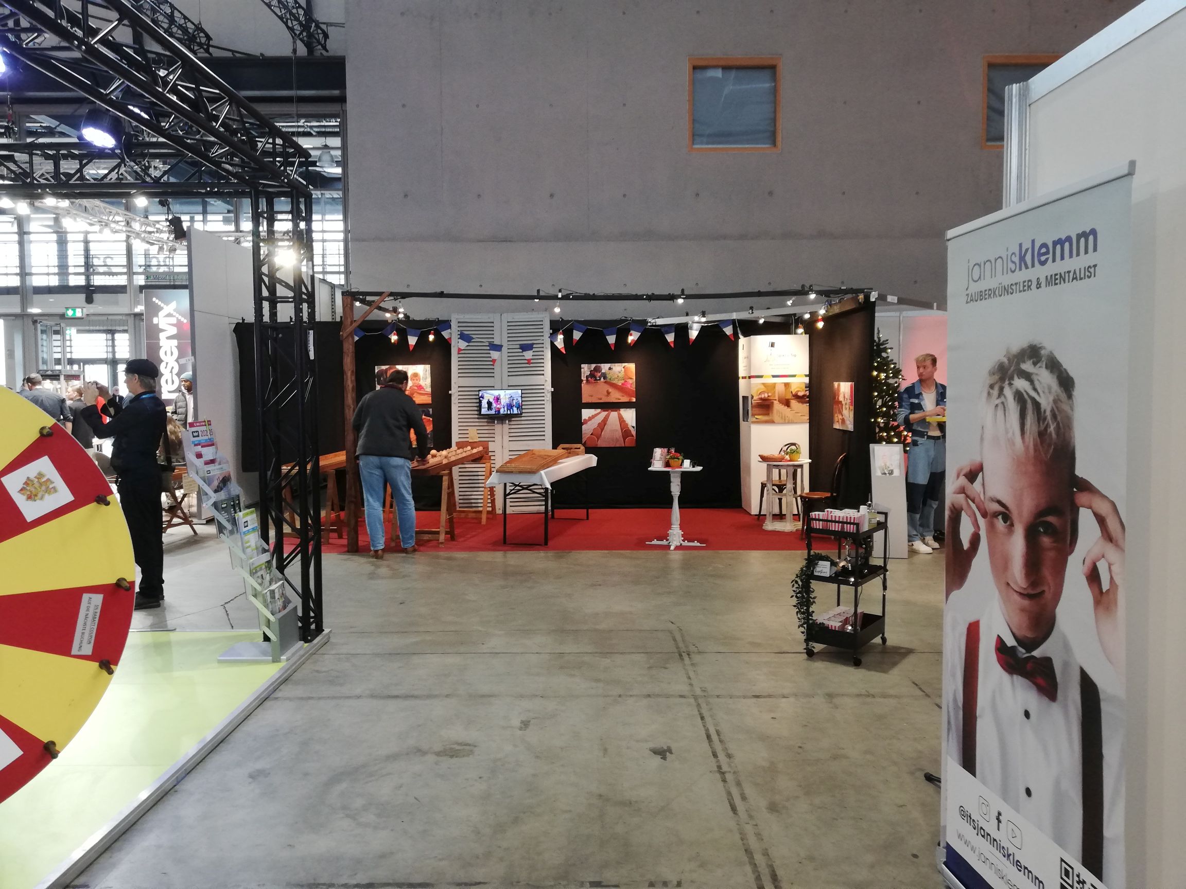 Der Messestand von Spiel-o-Top auf der Internationalen Kulturbörse in Freiburg
